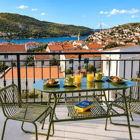 3-bedroom Sea View With Private Parking Mokošica